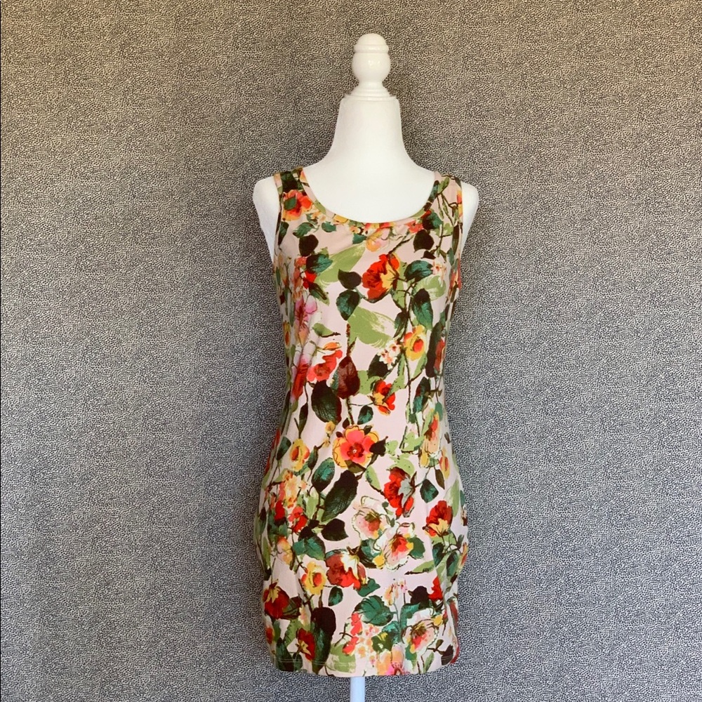 💫✨Floral Mini Dress with Bow Back Detail✨💫